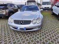 Usata Mercedes SL500 306 CV (225 kW) 2002 Argento Cabrio