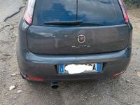 Usata Fiat Punto 75 CV (55 kW) 2015 Grigio Berlina