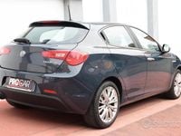 Usata Alfa Romeo Giulietta Super 120 CV (88 kW) 2017 Giallo Utilitaria