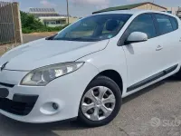 Usata Renault Mégane III 90 CV (66 kW) 2010 Bianco Berlina