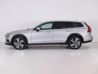 Usata Volvo V60 CC Core 197 CV (144 kW) 2023 Argento Station wagon