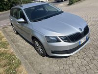 Usata Skoda Octavia Executive 116 CV (85 kW) 2017 Argento Station wagon