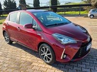 Usata Toyota Yaris Hybrid Trend 73 CV (53 kW) 2018 Rosso Berlina