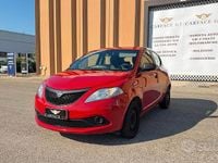 Usata Lancia Ypsilon 69 CV (50 kW) 2019 Rosso Utilitaria