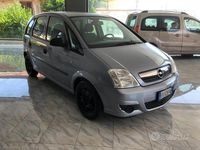 Usata Opel Meriva Enjoy 90 CV (66 kW) 2010 Grigio Monovolume