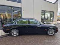 Usata Jaguar S-Type Executive 207 CV (152 kW) 2004 Nero Berlina