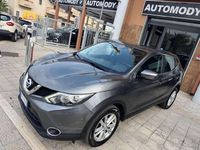 Usata Nissan Qashqai Acenta 110 CV (80 kW) 2015 Grigio scuro met. SUV