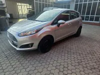 Usado Ford Fiesta Business Edition 92 HP (67 kW) 2014 Prateado Citadino