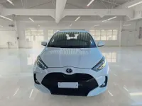 Usata Toyota Yaris Hybrid Business Edition 92 CV (67 kW) 2021 Bianco Berlina
