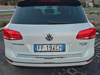 Usata VW Touareg R-line 262 CV (192 kW) 2016 Bianco SUV
