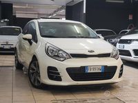 Usata Kia Rio 84 CV (61 kW) 2016 Bianco Utilitaria
