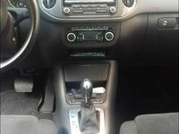 Begagnad VW Tiguan 140 HK (102 kW) 2012 Grå SUV