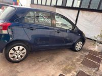 Usata Toyota Yaris 69 CV (50 kW) 2010 Blu Utilitaria