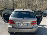 Usata Mercedes B200 2008 Grigio Monovolume