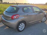 Usata Peugeot 208 Active 2014 Utilitaria