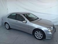 Usata Mercedes C220 Elegance 150 CV (110 kW) 2007 Grigio metallizzato Berlina