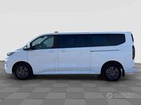 Usata Ford Tourneo Custom S 150 CV (110 kW) 2025 Bianco frozen Furgone
