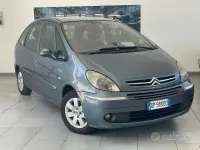 Usata Citroën Xsara Picasso 109 CV (80 kW) 2008 Bluazzurro Monovolume