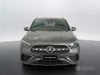 Usata Mercedes GLA200 AMG Line Premium 150 CV (110 kW) 2023 Grigio montagna SUV