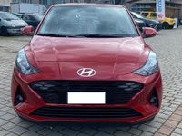 Usata Hyundai i10 67 CV (49 kW) 2023 Rosso Utilitaria