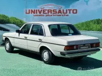 Usata Mercedes 200 60 CV (44 kW) 1981 Berlina
