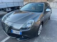 Usata Alfa Romeo Giulietta Exclusive 170 CV (125 kW) 2013 Grigio Utilitaria