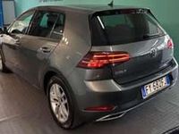 Usata VW Golf VIII Highline 131 CV (96 kW) 2020 Argento Berlina