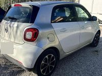 Usata Smart ForFour 71 CV (52 kW) 2017 Bianco Utilitaria