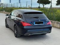 Usata Mercedes CLA200 Premium 136 CV (100 kW) 2017 Blu Coupé