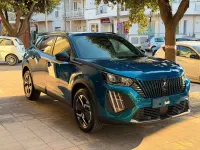 Nuova Peugeot 2008 Allure 101 CV (74 kW) 2026 Blu obsession SUV