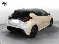 Usata Toyota Yaris Hybrid Style 116 CV (85 kW) 2022 Nero Berlina