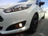 Usata Ford Fiesta 60 CV (44 kW) 2016 Bianco Berlina