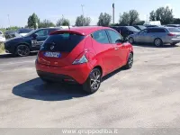 Usata Lancia Ypsilon Silver 69 CV (50 kW) 2013 Rosso Utilitaria