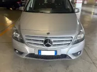 Usata Mercedes B180 109 CV (80 kW) 2015 Grigio Utilitaria