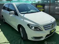 Usata Mercedes B180 Premium 109 CV (80 kW) 2016 Bianco Monovolume