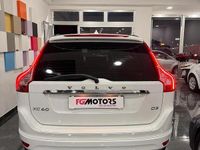Usata Volvo XC60 Kinetic 149 CV (109 kW) 2015 Bianco SUV