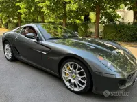 Usata Ferrari 599 620 CV (456 kW) 2008 Grigio Coupé