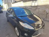 Usata Ford Fiesta Titanium 97 CV (71 kW) 2010 Nero Berlina