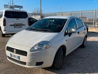 Usata Fiat Grande Punto 75 CV (55 kW) 2010 Bianco Utilitaria
