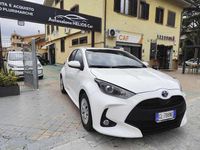 Usata Toyota Yaris Hybrid Active 92 CV (67 kW) 2022 Other Berlina
