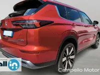 Nuova Mitsubishi Outlander P-HEV Intense 136 CV (100 kW) 2026 Rosso