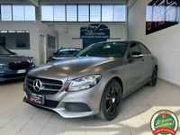 Usata Mercedes C200 Executive 136 CV (100 kW) 2015 Grigio scuro Berlina
