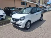 Usata Smart ForFour Passion 71 CV (52 kW) 2017 Bianco Utilitaria