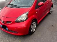 Usata Toyota Aygo 69 CV (50 kW) 2007 Rosso Utilitaria