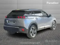 Usata Peugeot 2008 Allure 100 CV (73 kW) 2023 Grigio SUV