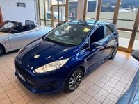 Usata Ford Fiesta ST-Line 75 CV (55 kW) 2017 Blu Berlina