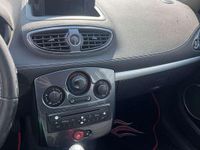 Usata Renault Clio III 68 CV (50 kW) 2010 Berlina