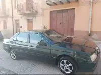 Usata Alfa Romeo 164 145 CV (106 kW) 1989 Verde Berlina