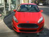 Usata Ford Fiesta Titanium 75 CV (55 kW) 2013 Rosso Berlina