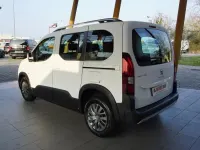 Usata Peugeot Rifter Active 102 CV (75 kW) 2020 Bianco Monovolume